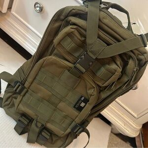 NWT Bre Tactical Outdoor Back Pack 17” x 11” Hiking Hunting NEW